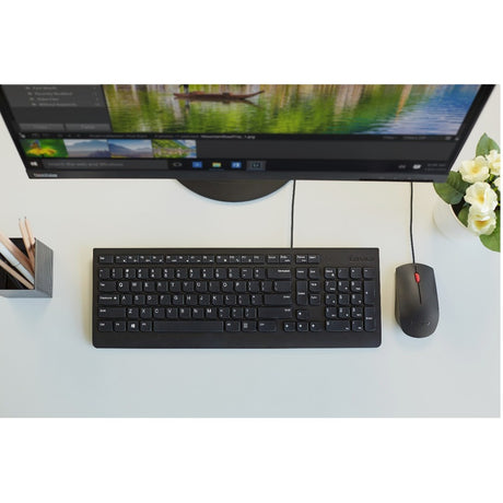 Lenovo Essential Mouse - USB - Optical - 3 Button(s) - Black - 50 / Box