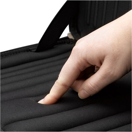 Case Logic QNS-111 BLACK Carrying Case (Sleeve) for 30.5 cm (12") Apple Chromebook, MacBook Air - Black