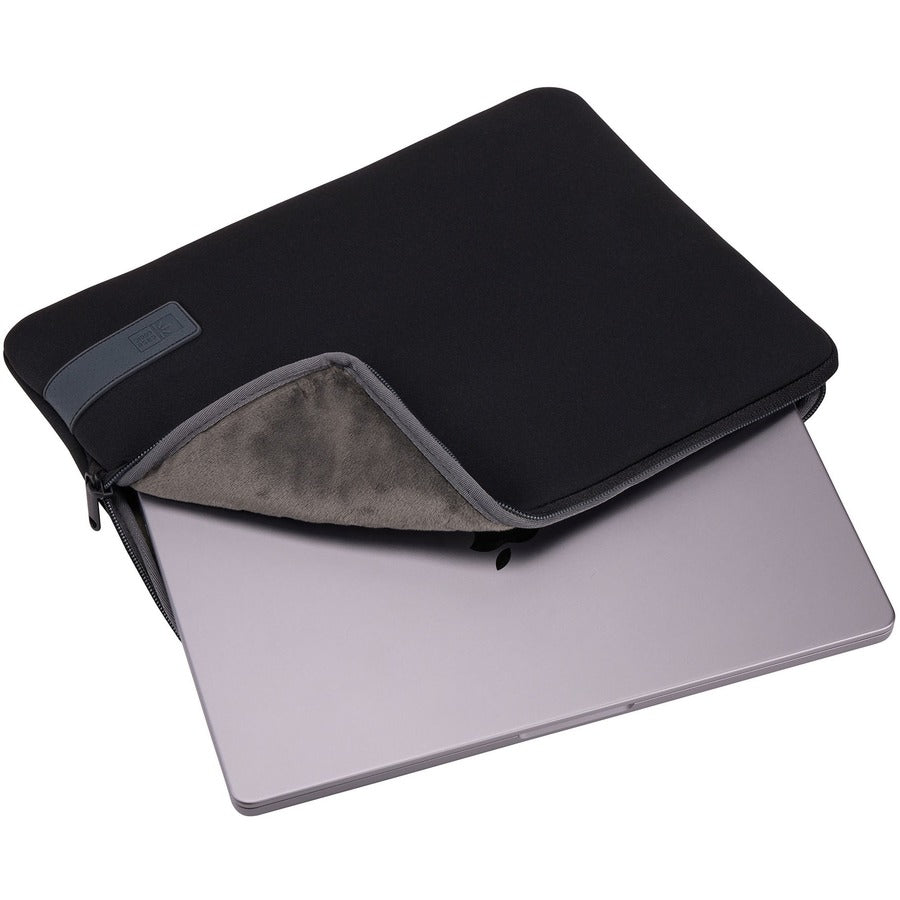 Case Logic Reflect REFMB-114 Carrying Case (Sleeve) for 35.6 cm (14") Apple Notebook, MacBook Pro - Black