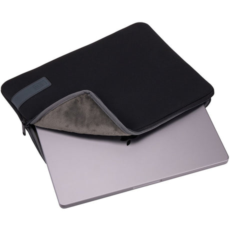 Case Logic Reflect REFMB-114 Carrying Case (Sleeve) for 35.6 cm (14") Apple Notebook, MacBook Pro - Black