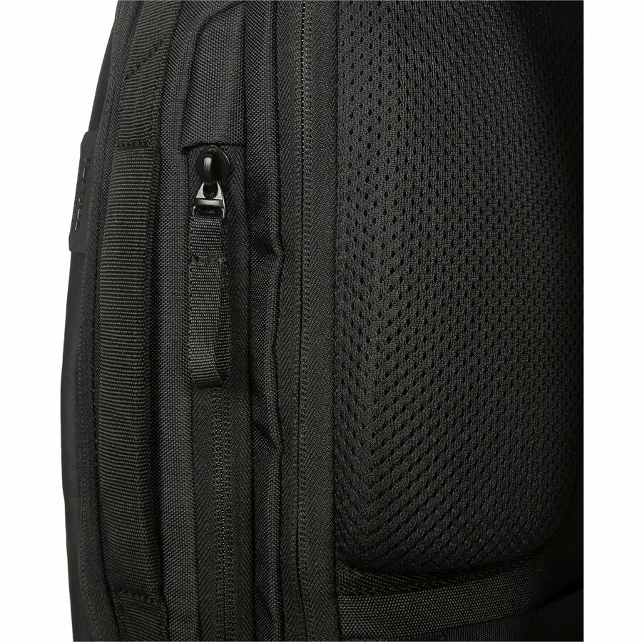 Targus Commuter TBB652GL Carrying Case Rugged (Backpack) for 38.1 cm (15") to 40.6 cm (16") Notebook - Black