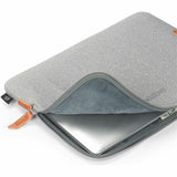 Dicota Skin URBAN Carrying Case (Sleeve) for 35.6 cm (14") Apple Notebook - Grey